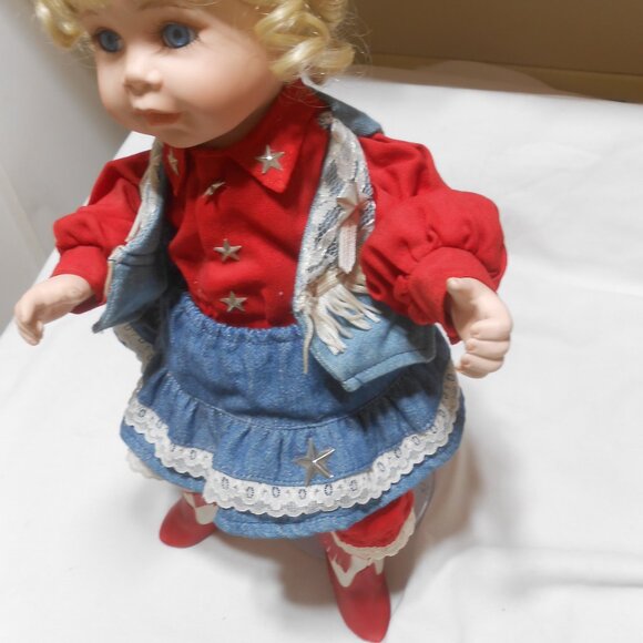 VTG BISQUE "DAKOTA" COWGIRL DOLL 15" JEAN OUTFIT RED BOOTS NO 3962B w/ STAND EUC - Picture 15 of 15